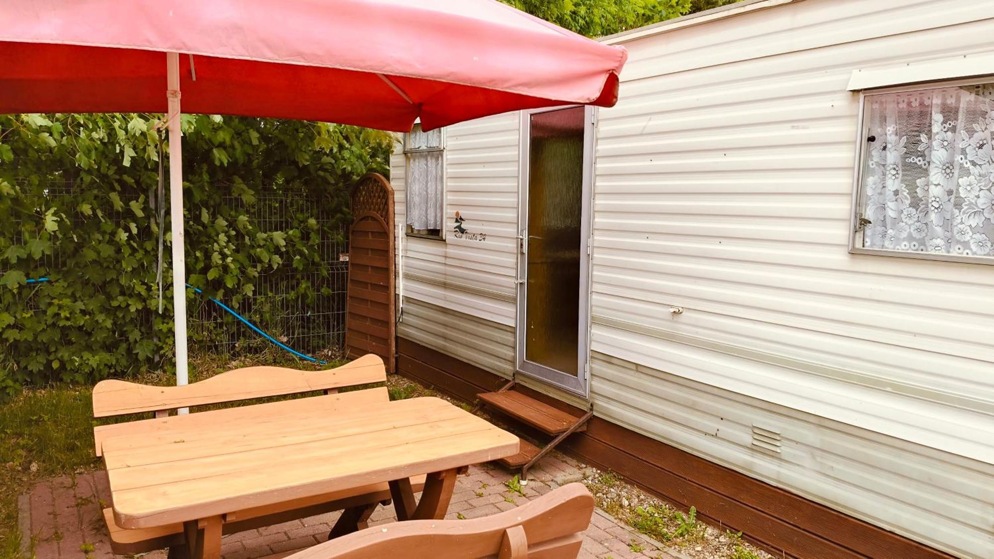 Camping Klif-Nowe Klimatyzowane Domki, 400M Od Centrum Rewala, 30M Od Morza Trzęsacz Exterior foto